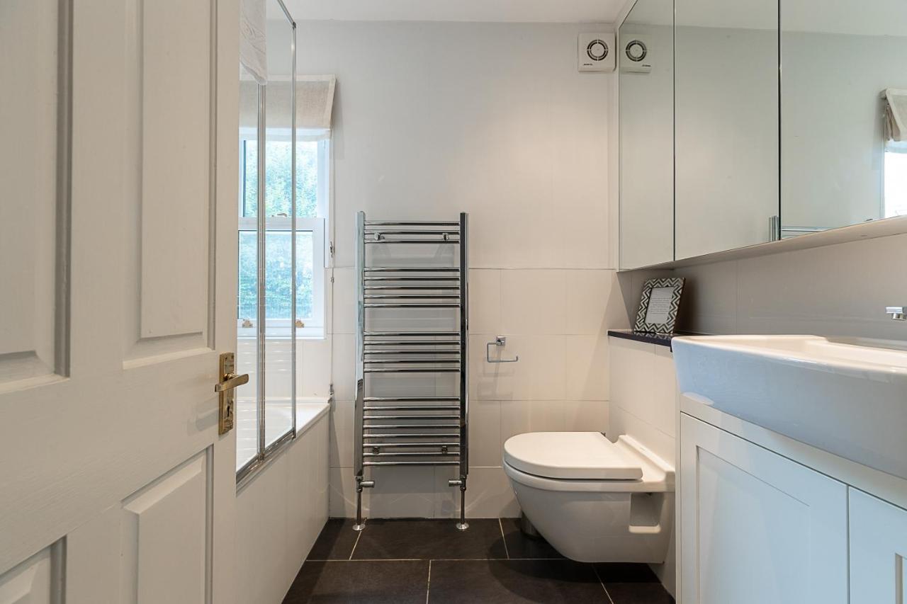 Appartamento Joivy Stunning 3 Bed, 2 Bath House With Garden And Rooftop Terrace Londra Esterno foto